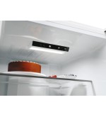 Candy Candy CNCQ2T618EX Frigorifero Combinato Libera installazione 355 L No Frost Classe E Acciaio inox Candy Candy CNCQ2T618EX Frigorifero Combinato Libera installazione 355 L No Frost Classe E Acciaio inox